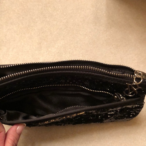 Victoria’s Secret glam clutch - Picture 2 of 4
